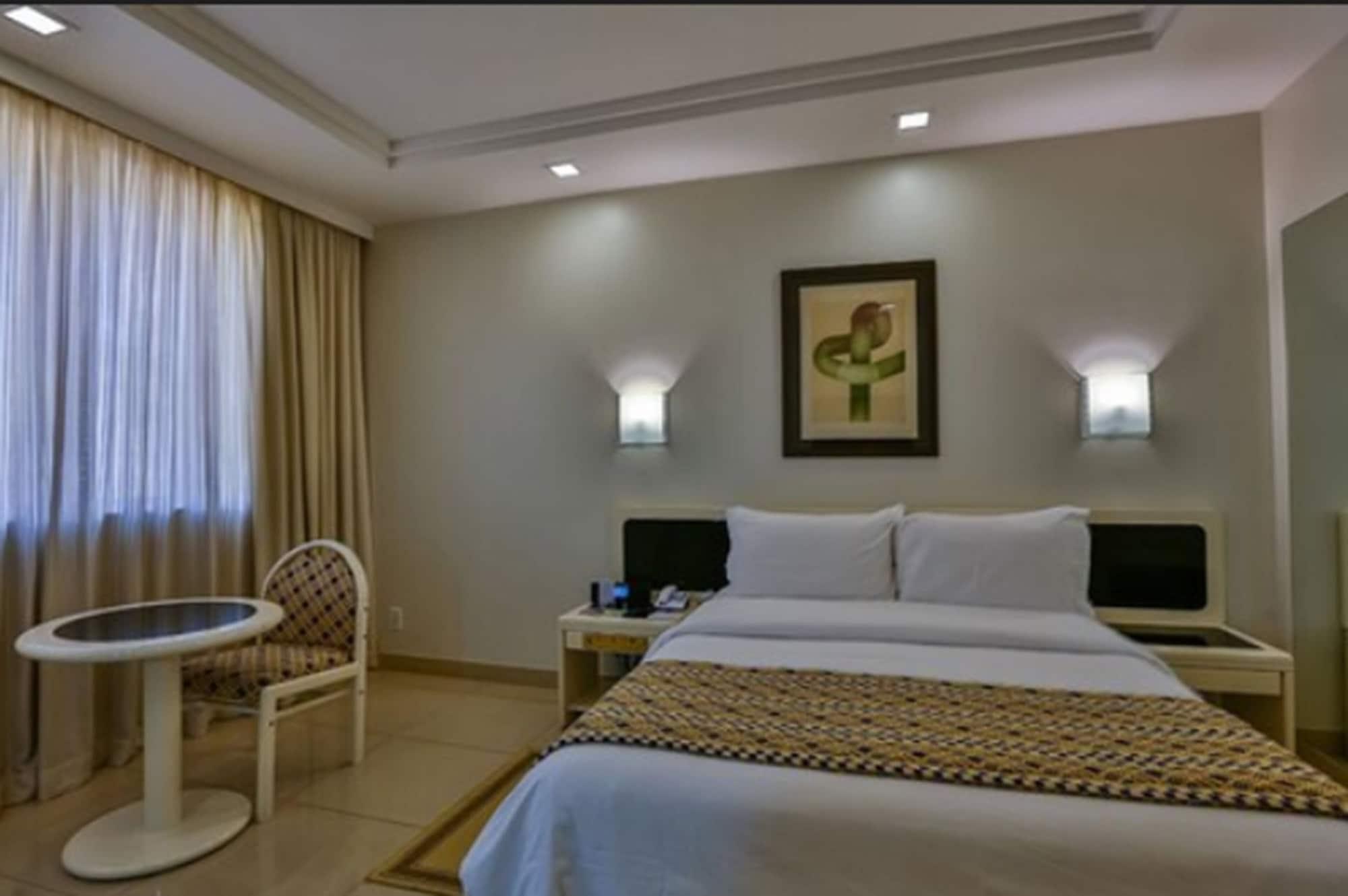 Castro'S Park Hotel Goiânia Extérieur photo