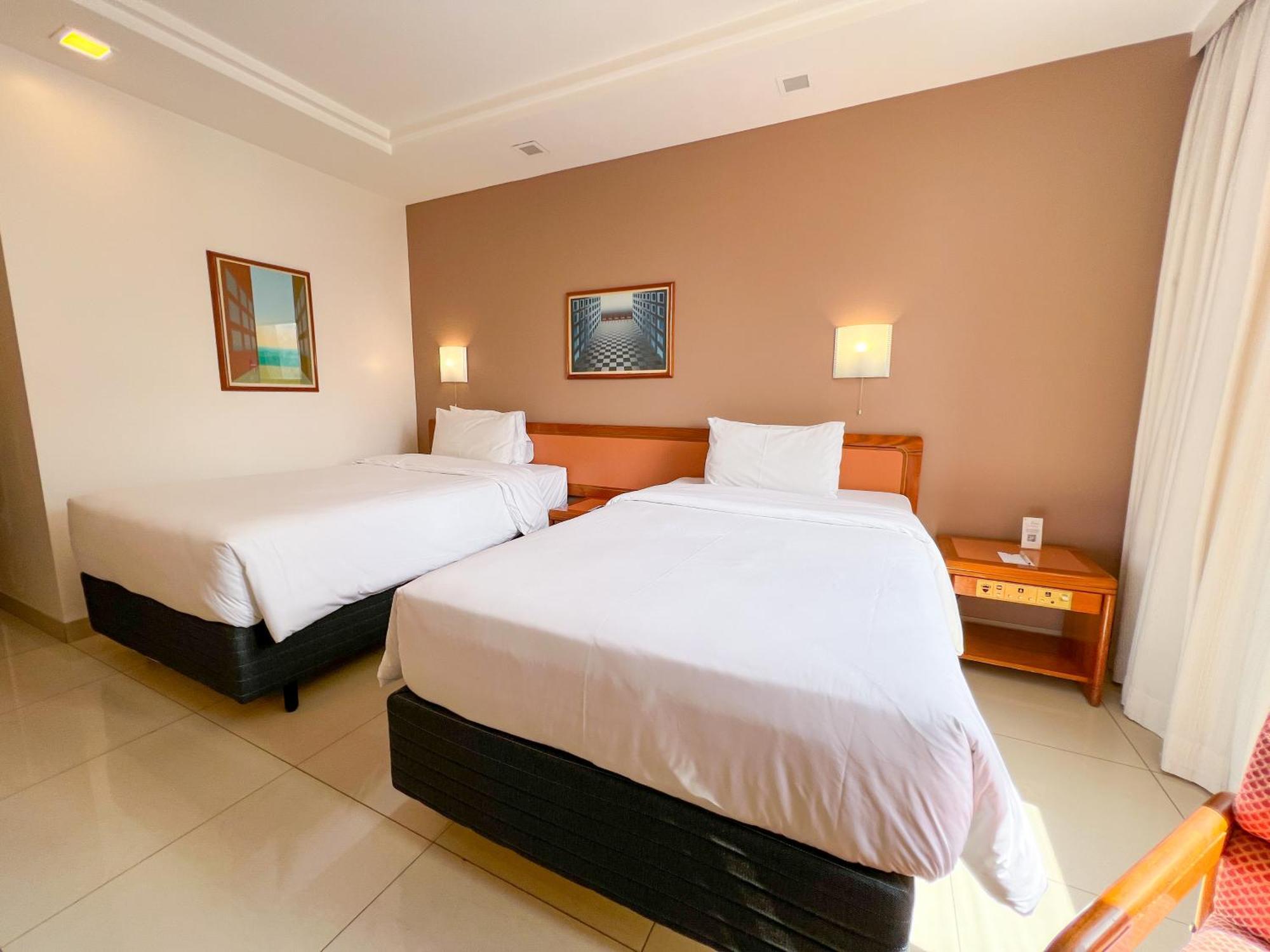 Castro'S Park Hotel Goiânia Extérieur photo
